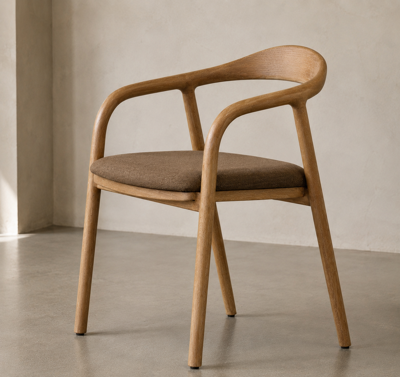 NEVA ARM CHAIR