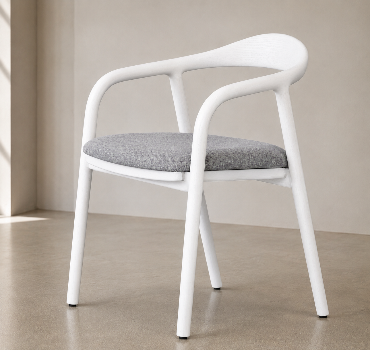 NEVA ARM CHAIR
